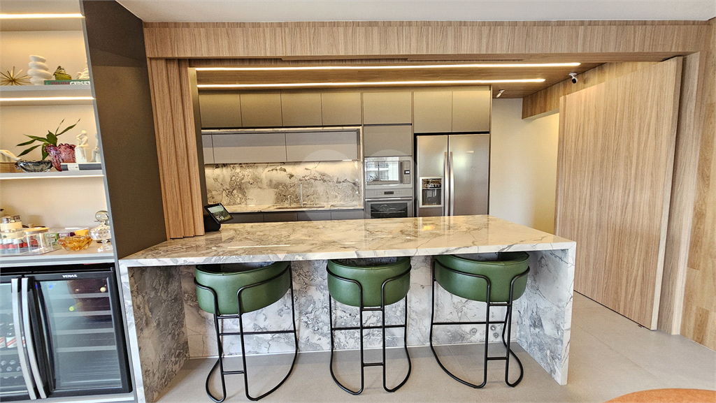 APARTAMENTO em PERDIZES