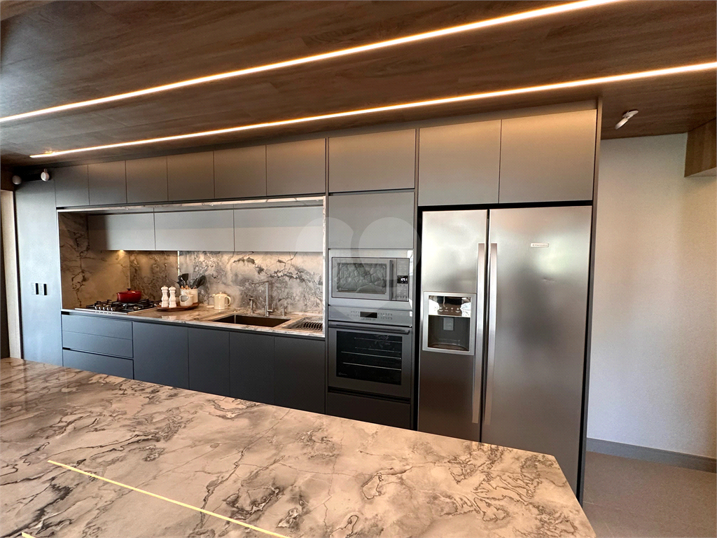 APARTAMENTO em PERDIZES