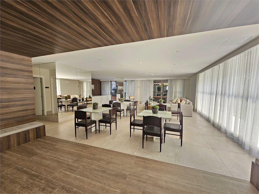 APARTAMENTO em PERDIZES