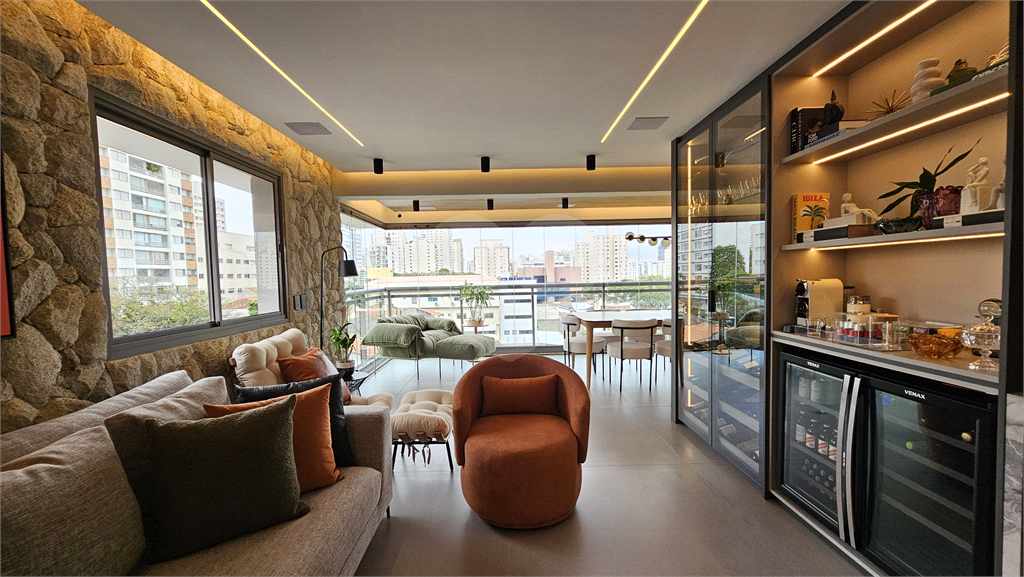 APARTAMENTO em PERDIZES