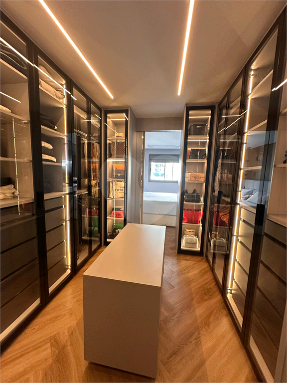 APARTAMENTO em PERDIZES