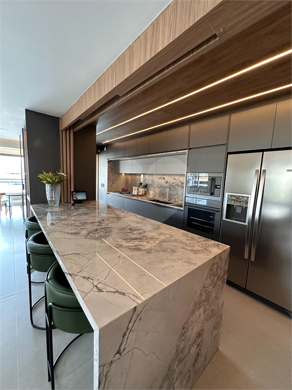 APARTAMENTO em PERDIZES