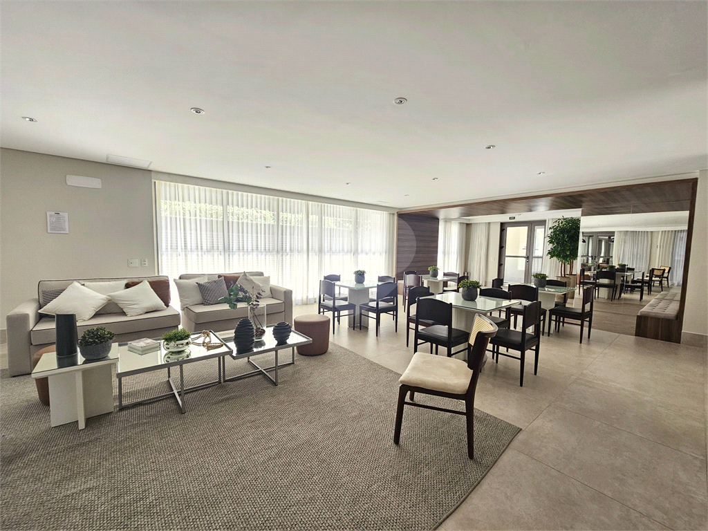 APARTAMENTO em PERDIZES