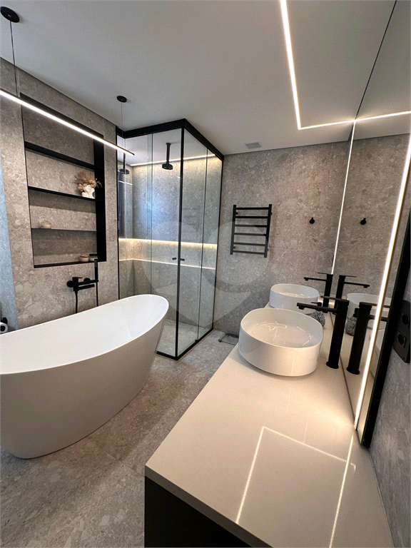 APARTAMENTO em PERDIZES