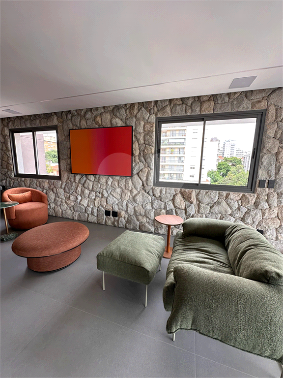 APARTAMENTO em PERDIZES