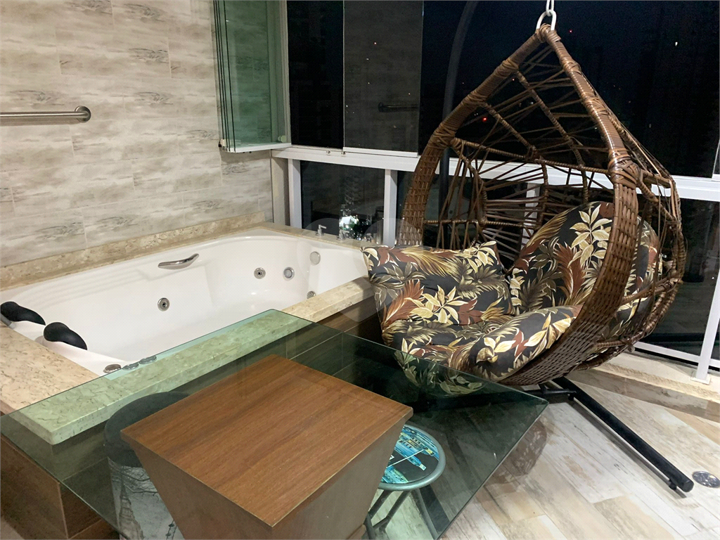 Apartamento para venda ou locação a poucos passos do Shopping Anália Franco.