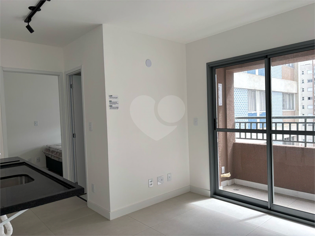 Apartamento compacto, novo, proximo ao Metro São Judas.