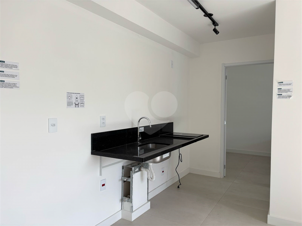 Apartamento compacto, novo, proximo ao Metro São Judas.