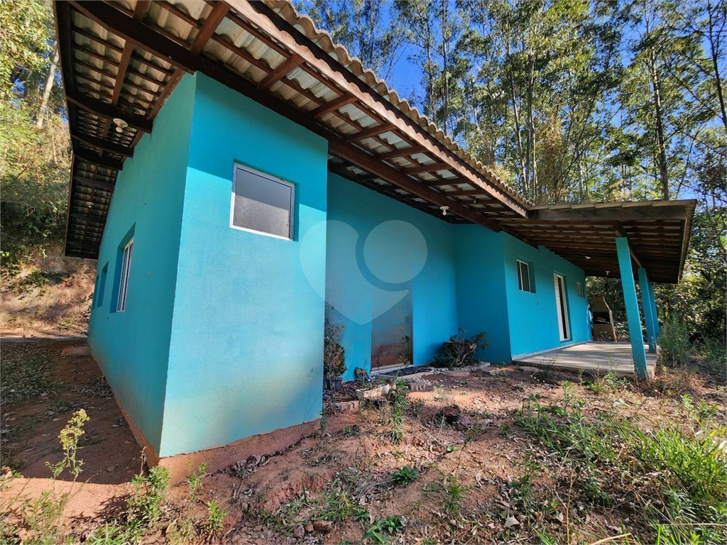 Casa terréa | 200m² | 4 dormitórios ( 2 suítes) 3 banheiros | 6 vagas