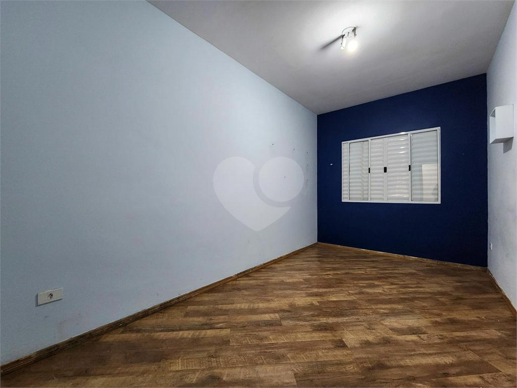 Casa terréa | 200m² | 4 dormitórios ( 2 suítes) 3 banheiros | 6 vagas