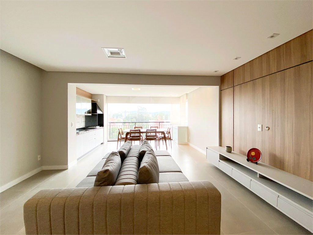 Apartamento 100m2 com 2 dormitórios, sendo 1 suíte e 2 vagas  