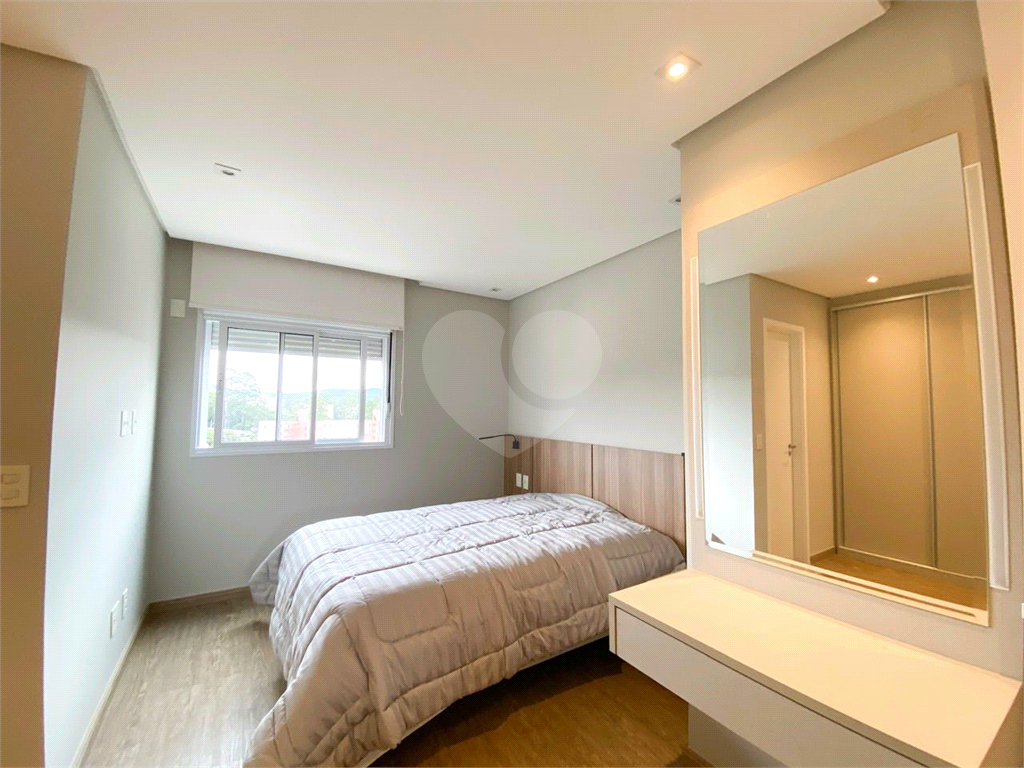 Apartamento 100m2 com 2 dormitórios, sendo 1 suíte e 2 vagas  