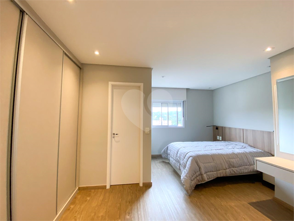 Apartamento 100m2 com 2 dormitórios, sendo 1 suíte e 2 vagas  