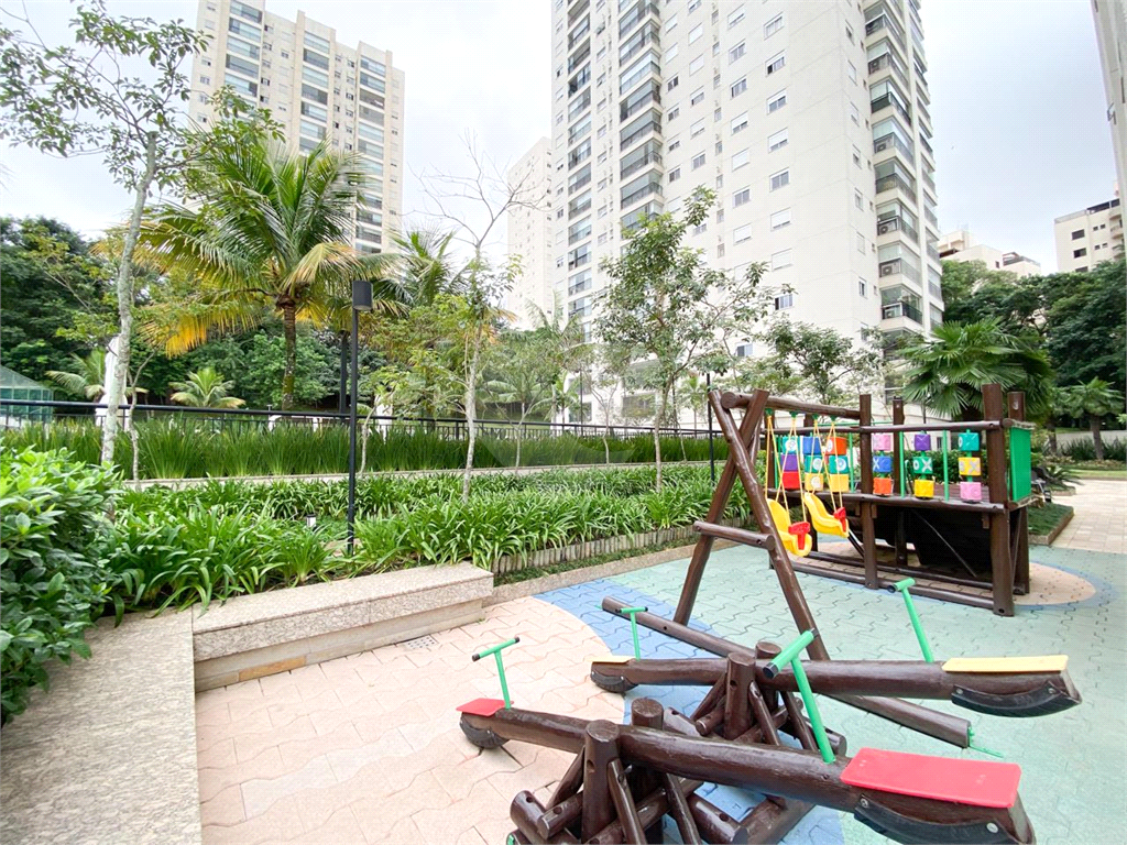 Apartamento 100m2 com 2 dormitórios, sendo 1 suíte e 2 vagas  