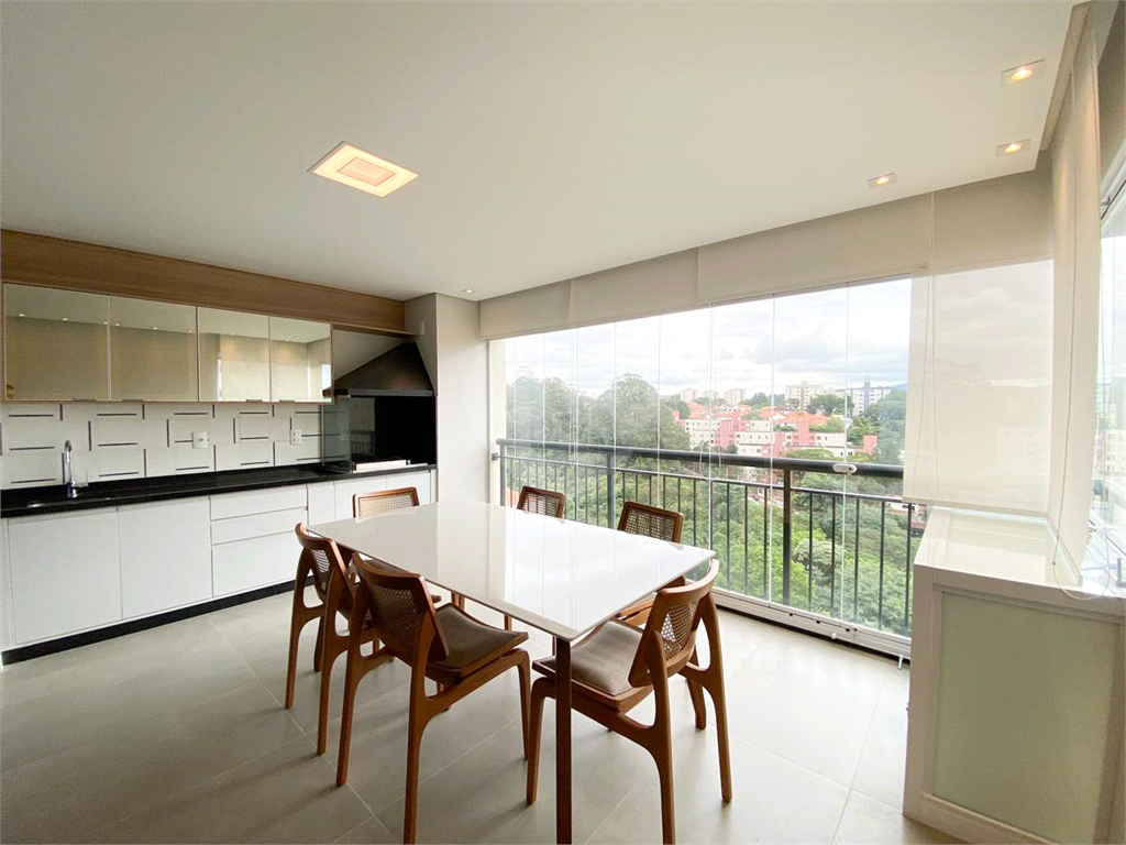 Apartamento 100m2 com 2 dormitórios, sendo 1 suíte e 2 vagas  