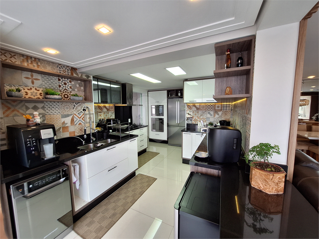 Apartamento na Vila Maria com Varanda Gourmet 3 suítes 
