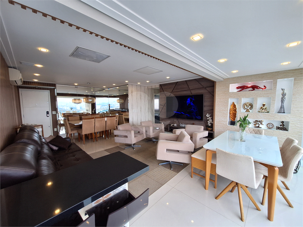 Apartamento na Vila Maria com Varanda Gourmet 3 suítes 