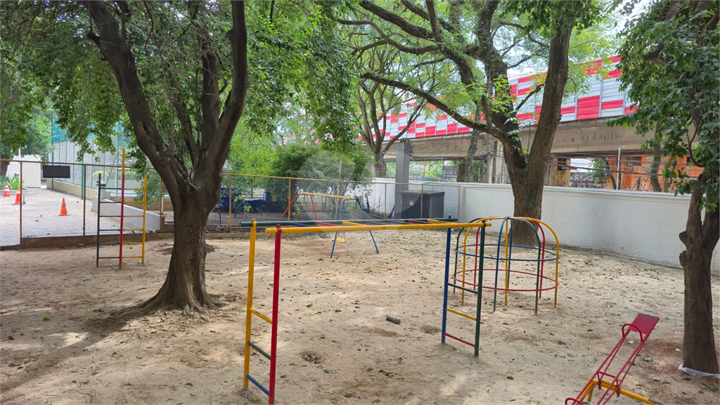 Apartamento de 48m² a venda na rua Carneiro Leão  - Brás.