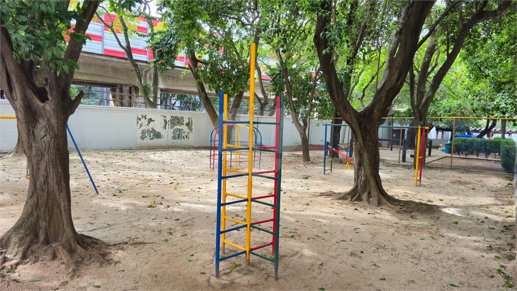 Apartamento de 48m² a venda na rua Carneiro Leão  - Brás.