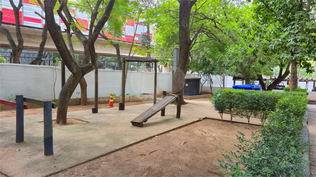 Apartamento de 48m² a venda na rua Carneiro Leão  - Brás.