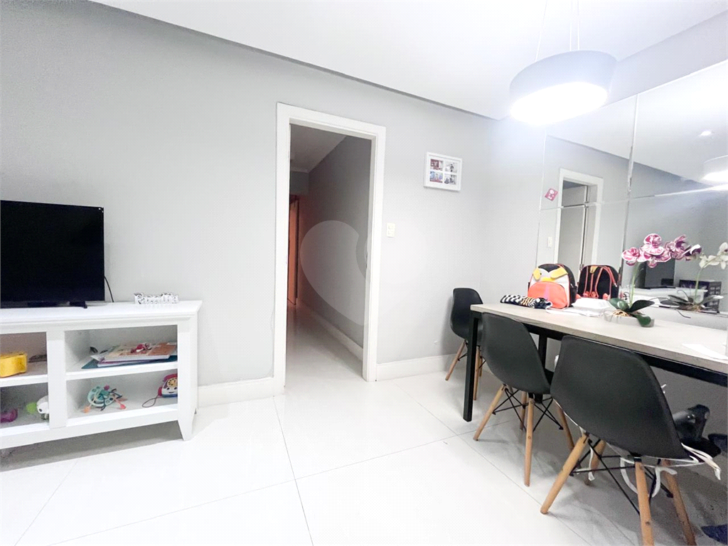 APARTAMENTO em SANTANA