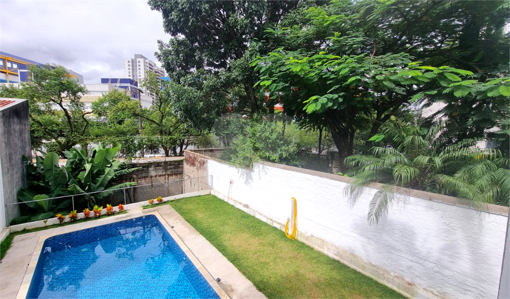 CASA À VENDA | 332M² | 4 SUÍTES | 6 VAGAS | ZONA SUL DE SP PLANALTO PAULISTA