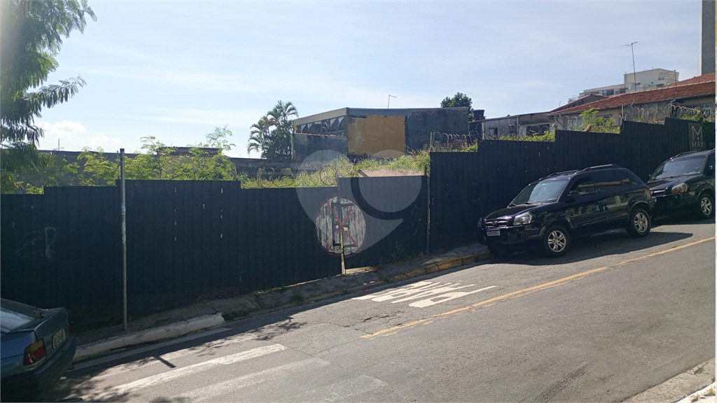 Terreno de esquina à venda - Excelente para construtoras e investidores
