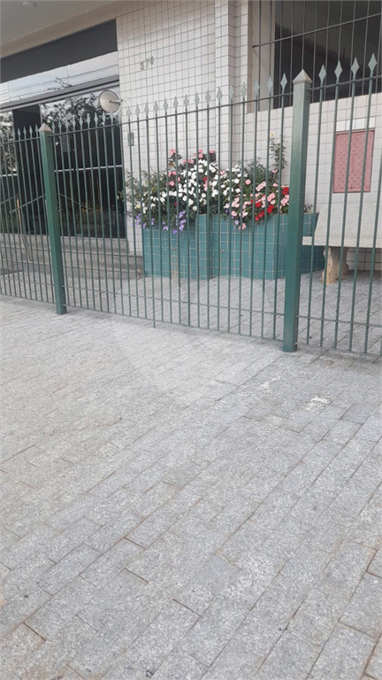 Apartamento Mobiliado à Venda em Lambari - MG | 2 Suítes, 3 Varandas com Vista para a Serra e Lago