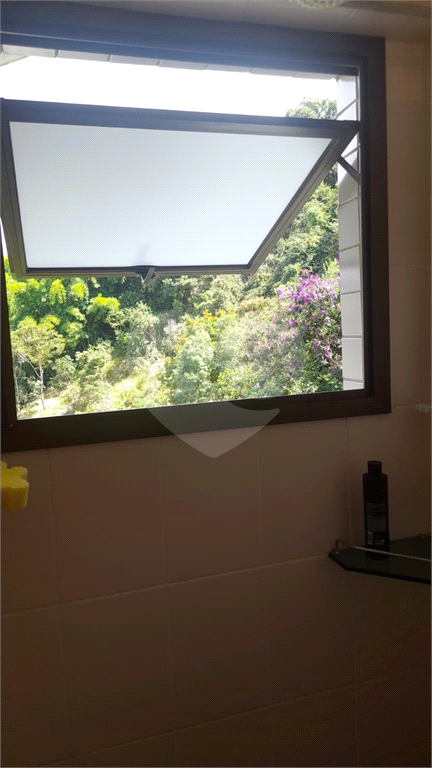 Apartamento Mobiliado à Venda em Lambari - MG | 2 Suítes, 3 Varandas com Vista para a Serra e Lago