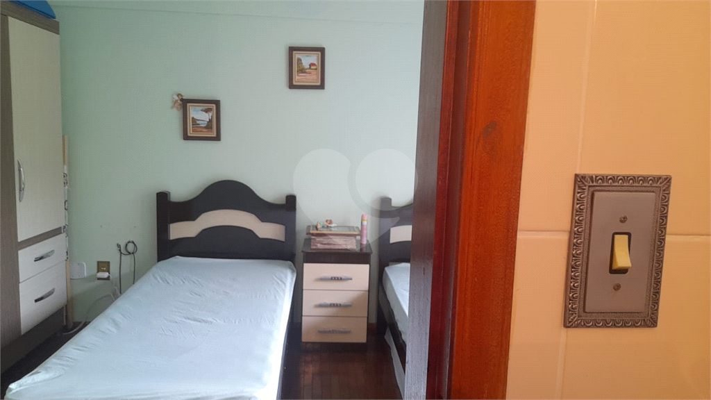 Apartamento Mobiliado à Venda em Lambari - MG | 2 Suítes, 3 Varandas com Vista para a Serra e Lago