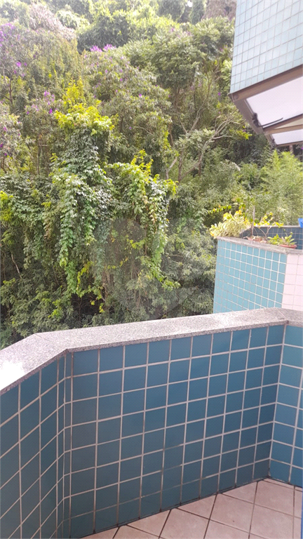 Apartamento Mobiliado à Venda em Lambari - MG | 2 Suítes, 3 Varandas com Vista para a Serra e Lago