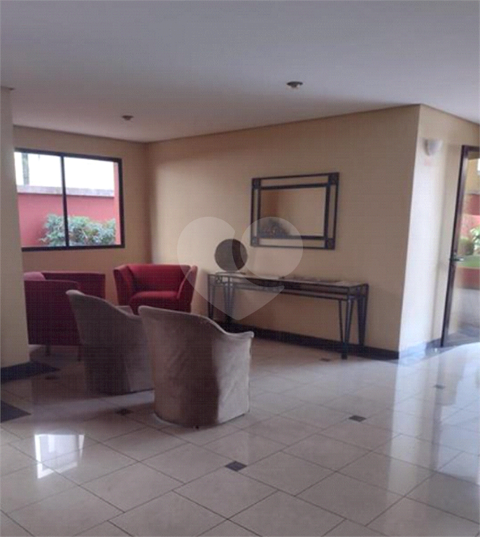 APARTAMENTO em CASA VERDE