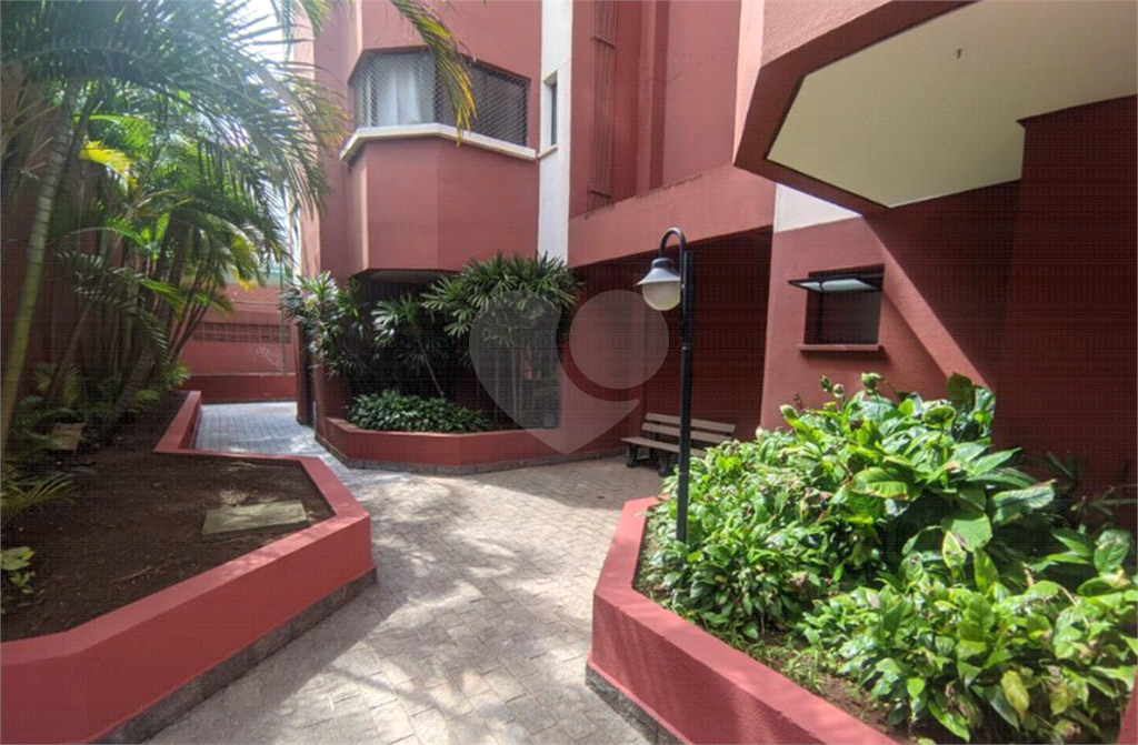 APARTAMENTO em CASA VERDE