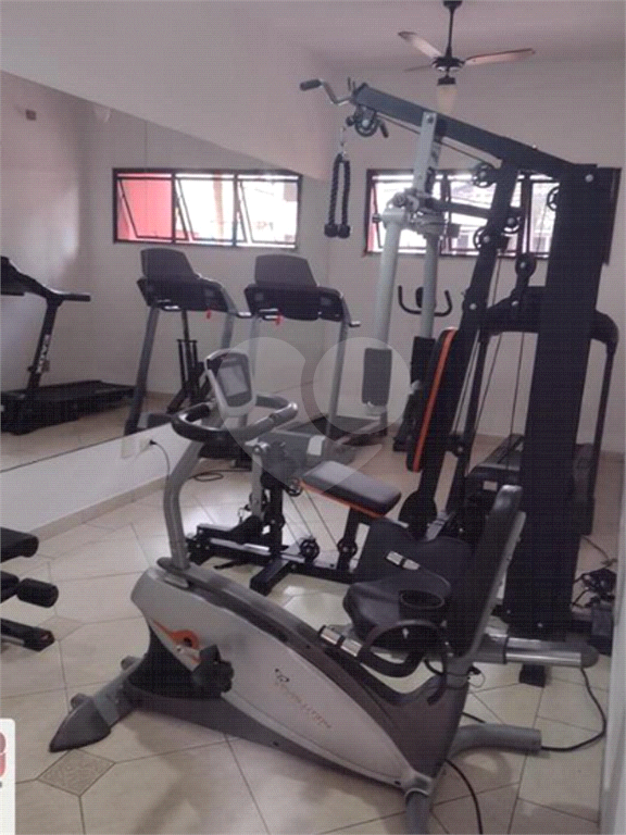 APARTAMENTO em CASA VERDE