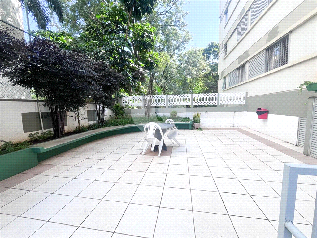 APARTAMENTO em SANTANA