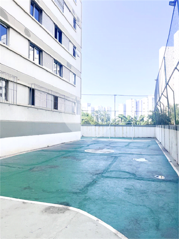 APARTAMENTO em SANTANA