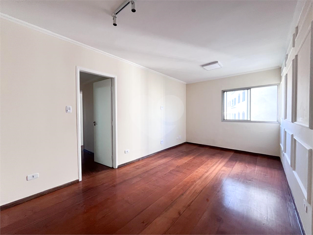 APARTAMENTO em SANTANA