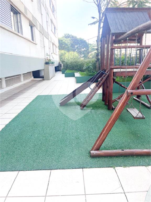 APARTAMENTO em SANTANA