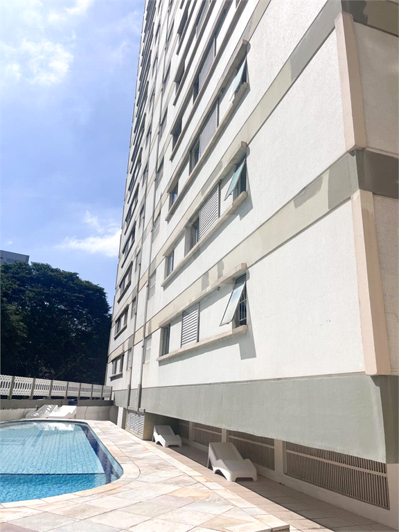 APARTAMENTO em SANTANA