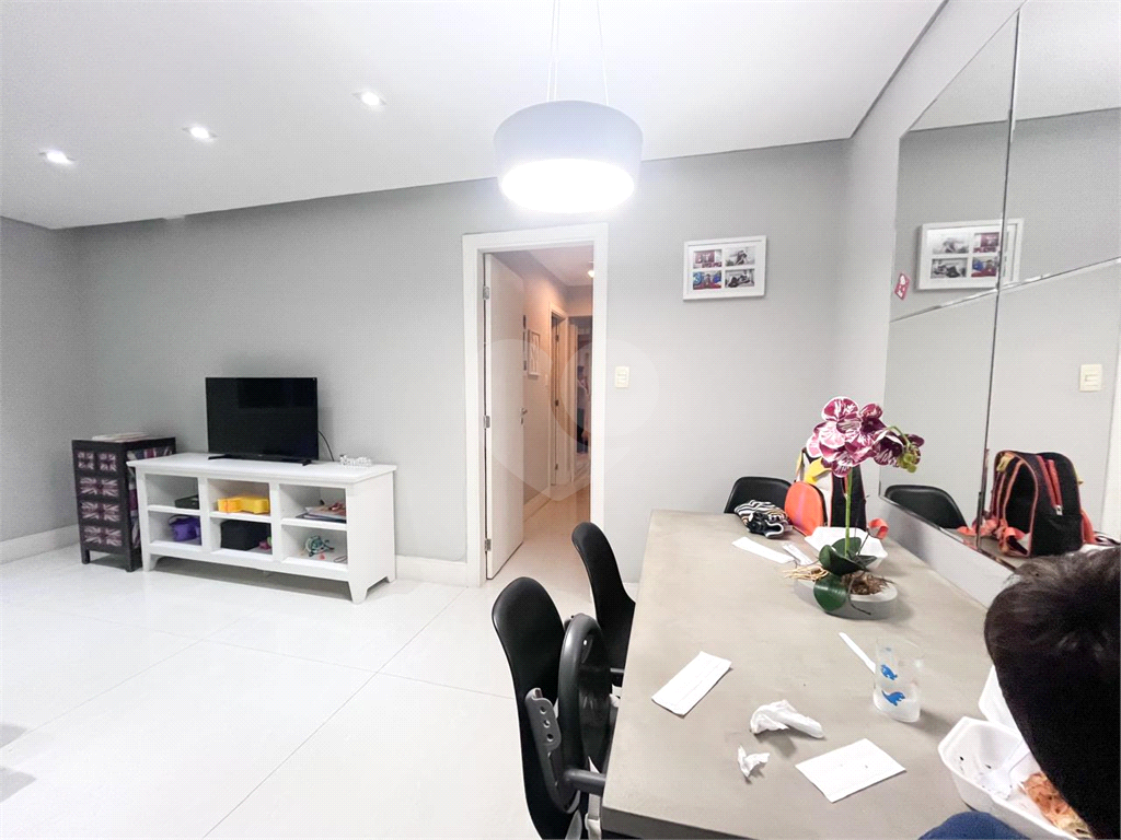 APARTAMENTO em SANTANA