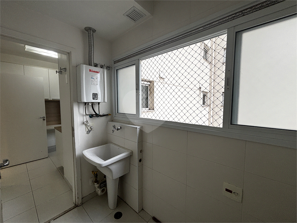 Apartamento com 3 suítes, 2 vagas na Barra Funda - Zona Oeste - SP