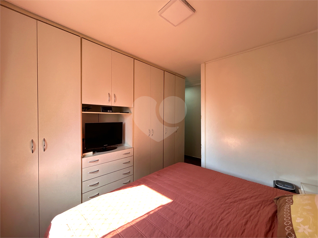 Apartamento com 126m² com 03 suítes e 03 vagas de garagem fixas. 