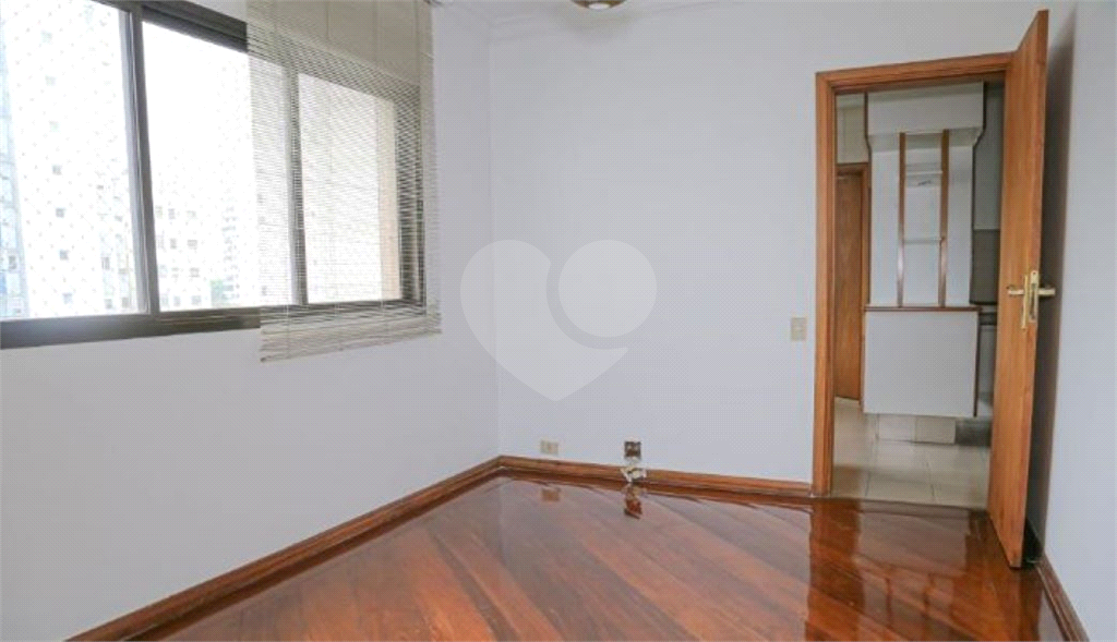 Venda de Apartamento em Perdizes com 4 suítes e 3 vagas