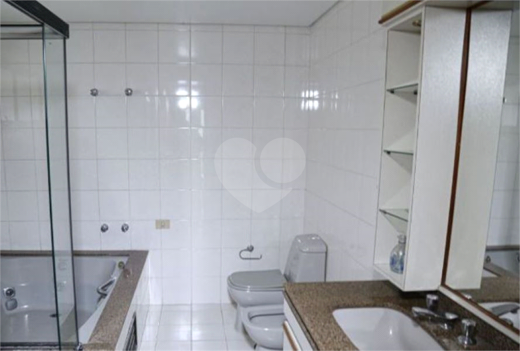 Venda de Apartamento em Perdizes com 4 suítes e 3 vagas