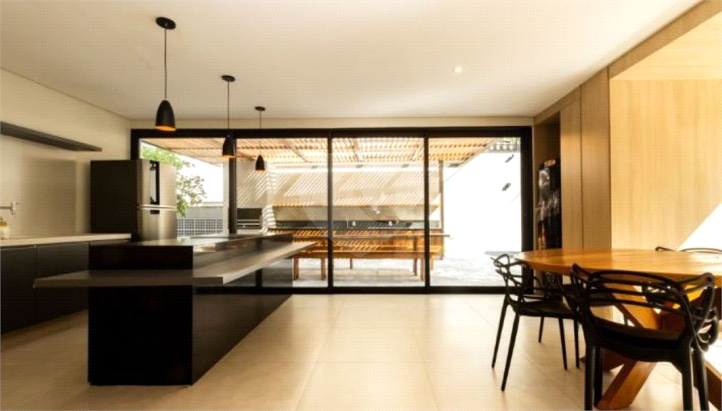 Venda de Apartamento em Perdizes com 4 suítes e 3 vagas