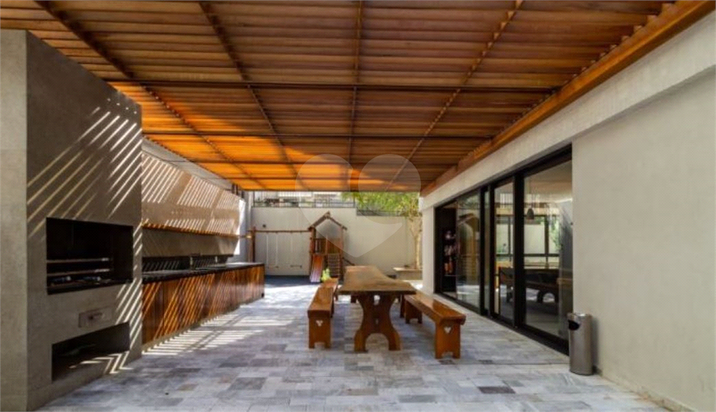 Venda de Apartamento em Perdizes com 4 suítes e 3 vagas