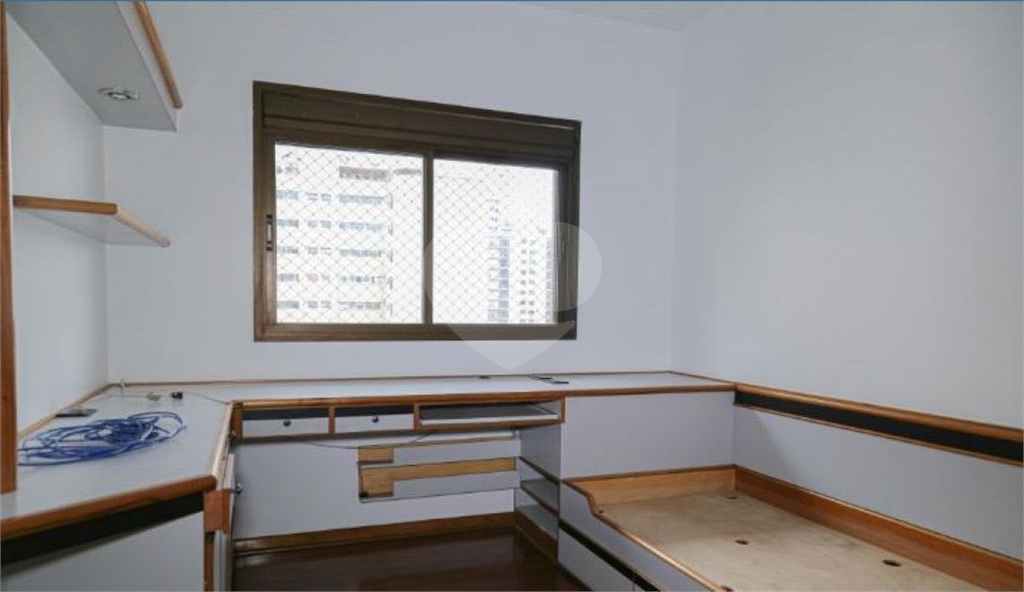 Venda de Apartamento em Perdizes com 4 suítes e 3 vagas