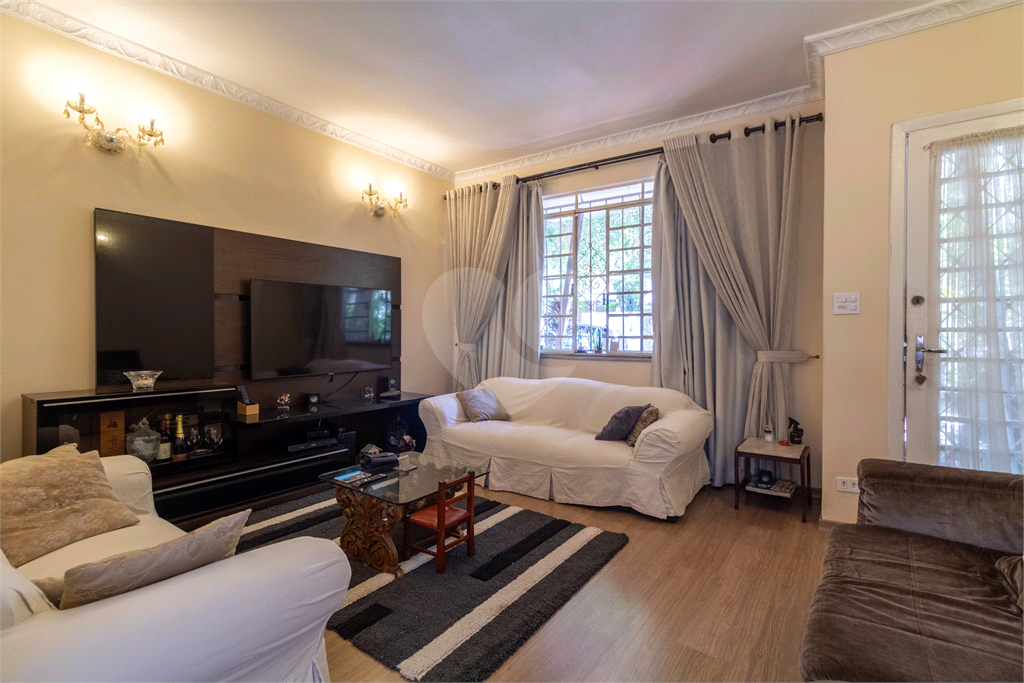 Venda de Apartamento em Perdizes com 4 suítes e 3 vagas