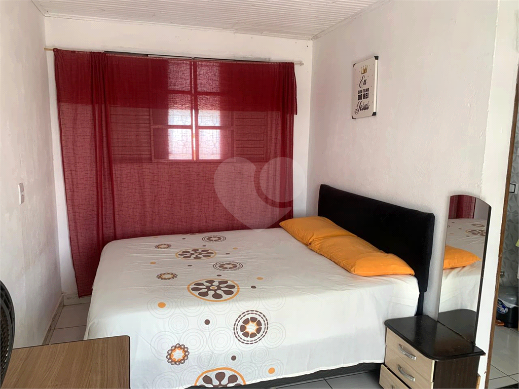 Casa à venda com 3 quartos, 130m² - Foto 14