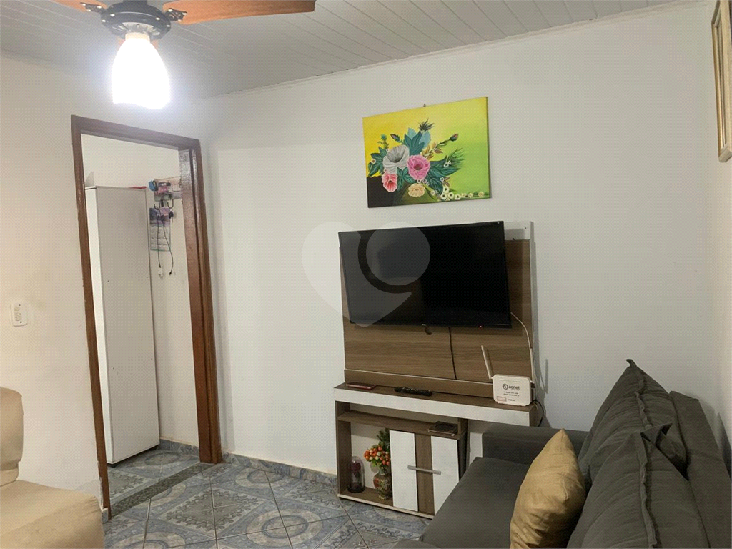 Casa à venda com 3 quartos, 130m² - Foto 2